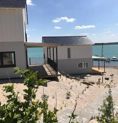 & Seeblick بيت للعطل Neukieritzsch