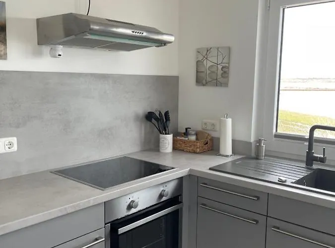 & Seeblick * Neukieritzsch